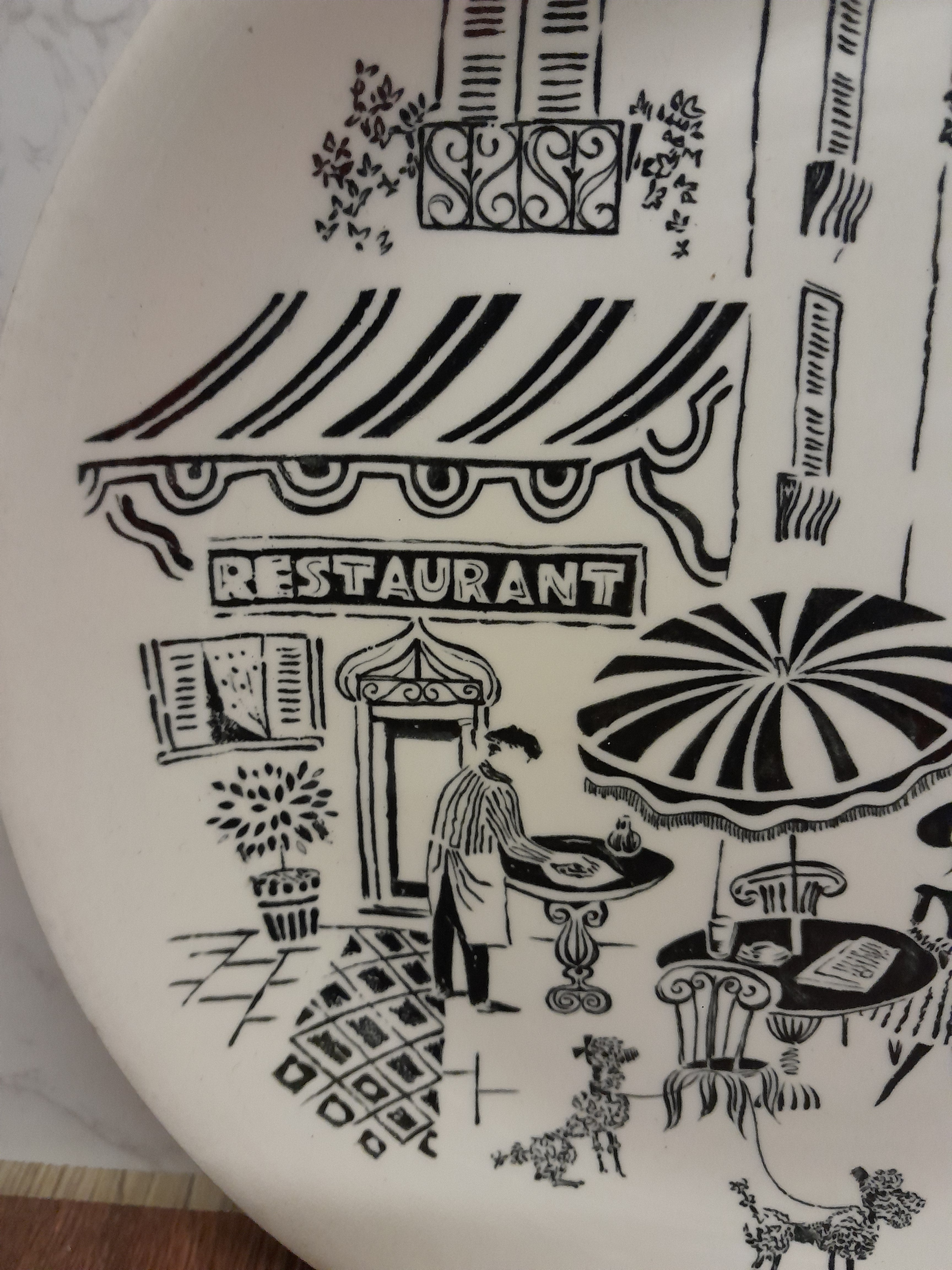 Alfred Meakin 'Parisienne' Plate 25cm